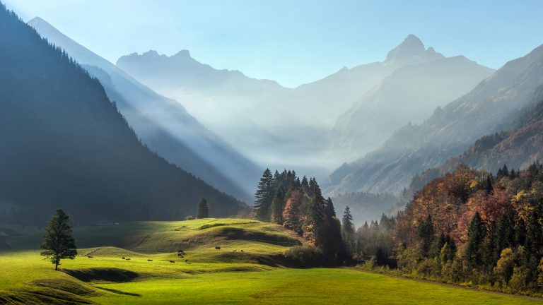 山谷 草地 牧场 4k风景壁纸