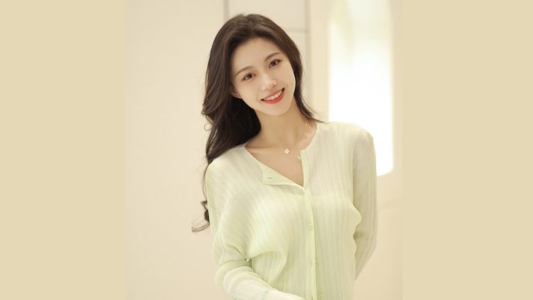 杨茗茗 清新气质养眼美女壁纸